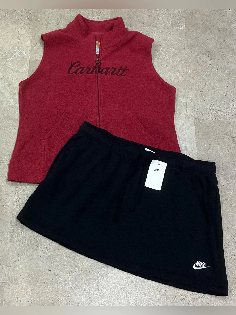 Women’s NIKE/CARHARTT Athletic Skirt & Fleece Vest, sz XL….1 NWT